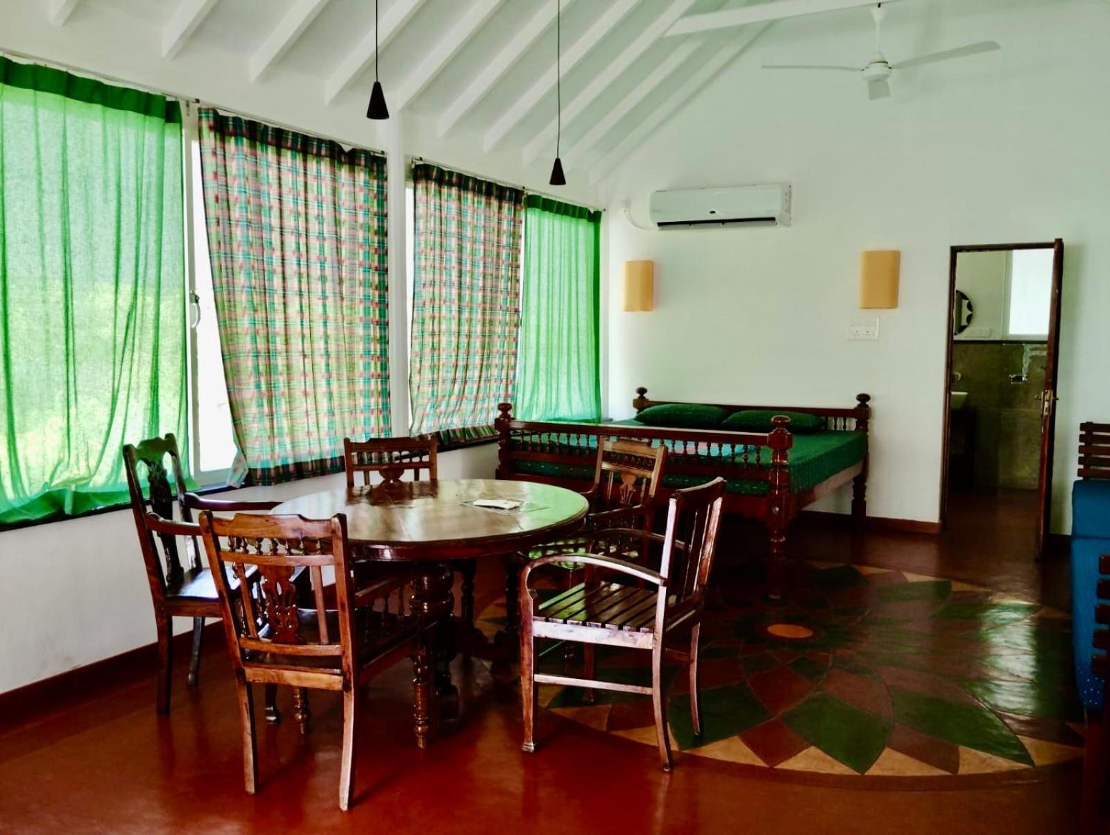 Gaia'S Garden Guest House Auroville Rum bild